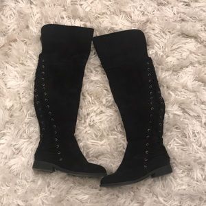 Black 7.5 women’s over the knee boots. Brand new!